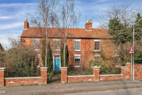 Main Street, Balderton, Newark 4 bed detached house for sale