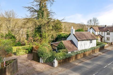 Ladywood, Telford TF8 2 bed detached house for sale