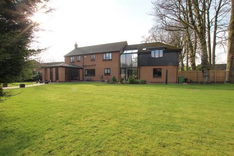On Hill, Swanland HU14 4 bed detached house for sale