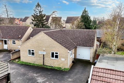 Chestnut Rise, Cambridge CB25 2 bed detached bungalow for sale