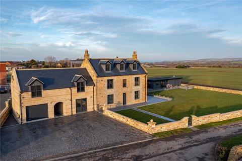 Moorsholm Lodge Farm, Cow Close Lane 5 bed equestrian property for sale