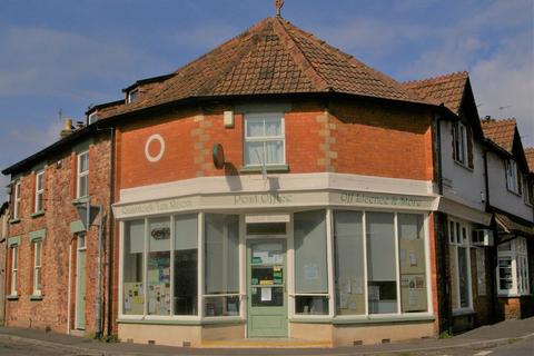 and Post office with 3