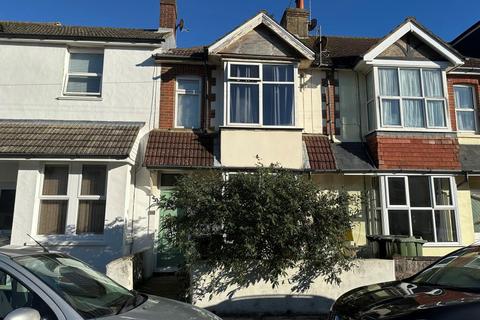 Ground Floor Flat, 72 Windsor Road... 2 bed flat for sale