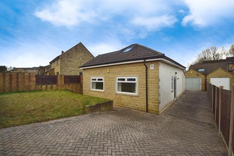 Santa Monica Road, Bradford BD10 3 bed detached house for sale