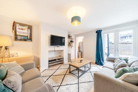 Dorset Road, Mitcham CR4 3 bed maisonette for sale