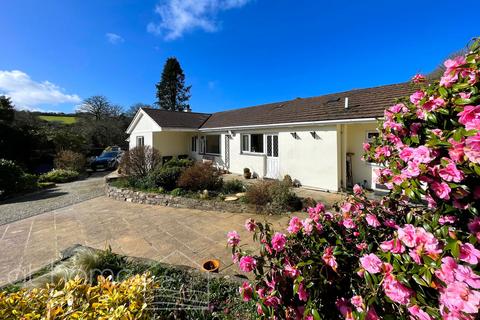 Jollys Bottom, Truro TR4 3 bed detached bungalow for sale
