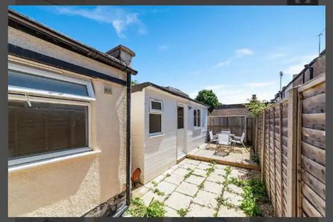 Napier Road, South Croydon, CR2 3 bed terraced house for sale