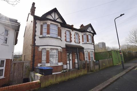 Mostyn Avenue, WEMBLEY 3 bed semi