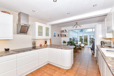 Fauchons Close, Bearsted, Maidstone... 2 bed semi
