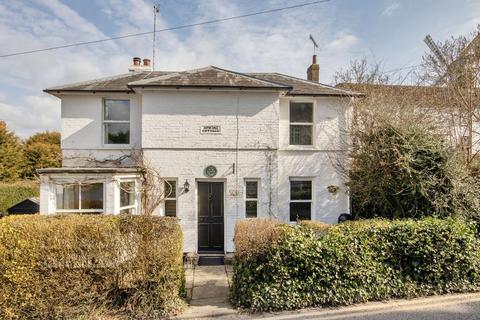 The Hill, Cranbrook, Kent, TN17 3HS 2 bed detached house for sale