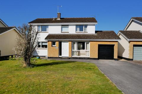 Poynder Place, Hilmarton, Calne 4 bed detached house for sale