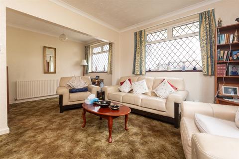 Hillside Avenue, Gravesend, Kent 2 bed detached bungalow for sale