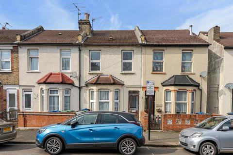 Wentworth Road, Croydon 2 bed terraced house for sale