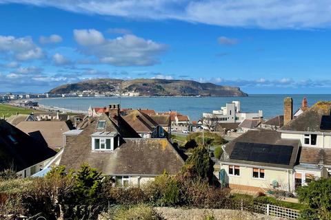 Bryn Y Bia Road, Craigside, Llandudno 4 bed detached house for sale