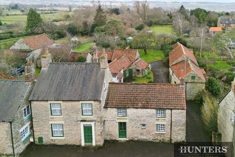 High Street, Snainton, Scarborough 5 bed house for sale