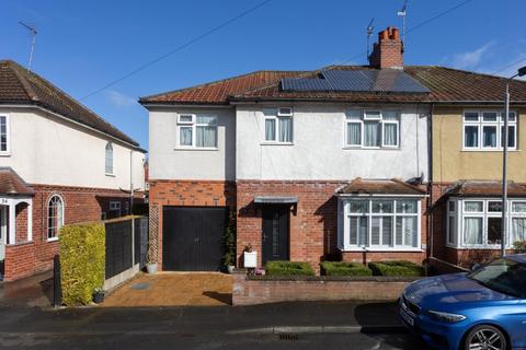 Slingsby Grove, York 4 bed semi