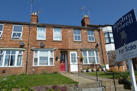 Warwick Road, Banbury 2 bed terraced house for sale