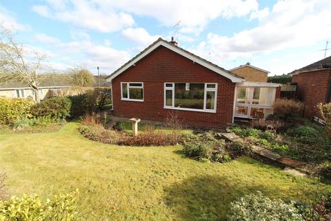 Manderville Road, Bury St. Edmunds IP33 3 bed detached bungalow for sale