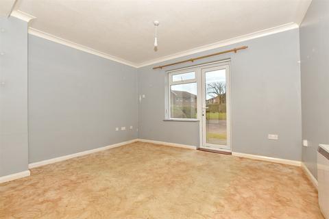 Sutherland Drive, Birchington, Kent 1 bed ground floor flat for sale