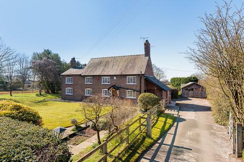 Middlewich Road, Allostock, WA16 3 bed detached house for sale
