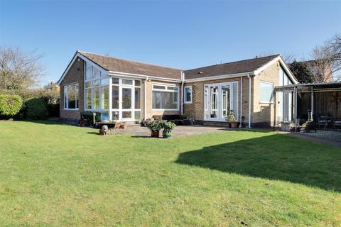 Skillings Lane, Brough 4 bed detached bungalow for sale