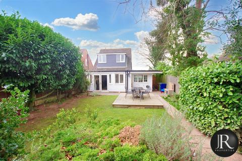 Etching Hill Road, Rugeley WS15 3 bed detached house for sale