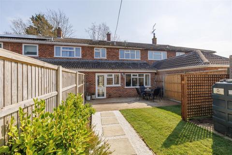 Park Walk, Halesworth IP19 3 bed terraced house for sale
