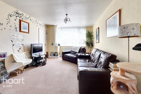 Main Street, Leicester 3 bed semi