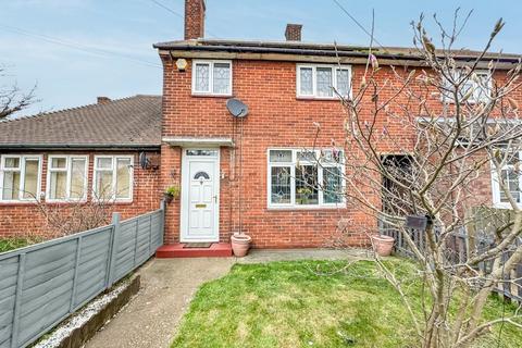 Frances Gardens, South Ockendon RM15 2 bed semi