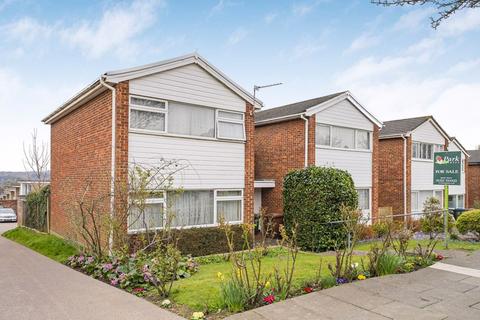 Camden Road, Bexley 3 bed detached house for sale