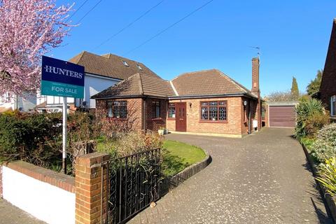 Singlewell Road, Gravesend 3 bed detached bungalow for sale