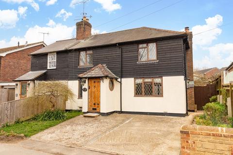West Street, Lingfield RH7 3 bed semi