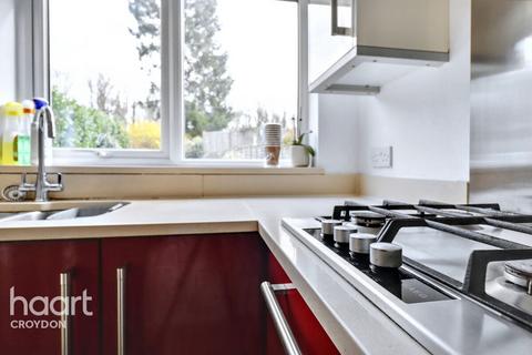 Croydon Road, CATERHAM 3 bed semi