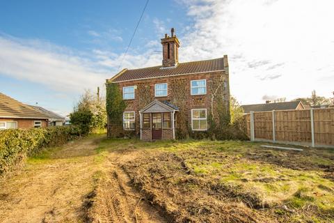 Lamsey Lane, Heacham 3 bed detached house for sale