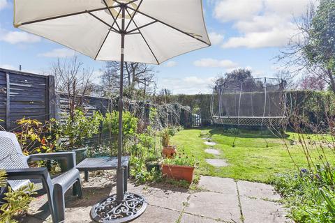 West Street, Hunton, Maidstone, Kent 4 bed end of terrace house for sale
