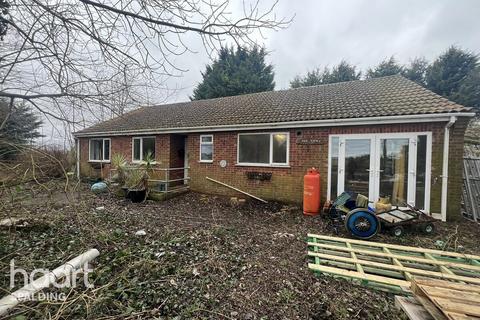 Gosberton Clough PE11 4 bed detached bungalow for sale