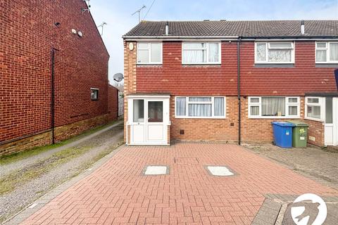 Watsons Hill, Sittingbourne, Kent, ME10 3 bed end of terrace house for sale