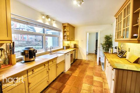 Fields Park Road, Newport 4 bed detached house for sale