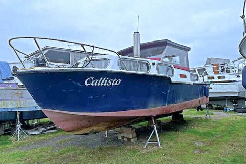 Manor Lane, Rochester ME1 2 bed houseboat for sale