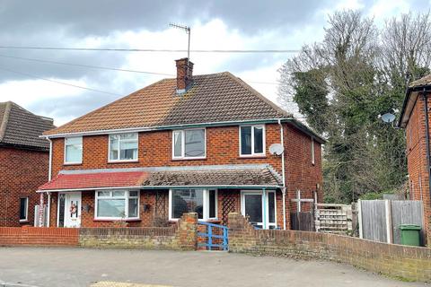 Ospringe Road, Faversham, ME13 3 bed semi