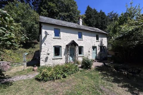Llanwenarth, Abergavenny 3 bed detached house for sale