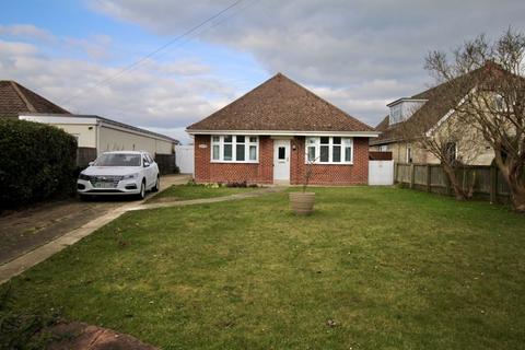 Alverstone Road, East Cowes 3 bed detached bungalow for sale