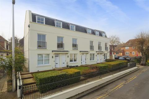 Westerly Mews, Canterbury 2 bed apartment for sale