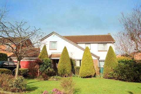 Hepscott Drive, Whitley Bay, NE25 4 bed detached house for sale