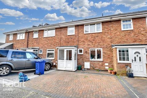 Brindles Close, Stanford Le Hope 3 bed terraced house for sale