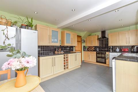 Brocklands, Havant, Hampshire 2 bed end of terrace house for sale