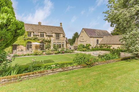 Burford, Oxfordshire, OX18 4 bed detached house for sale