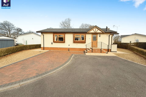 Chilton Park, Bridgwater, TA6 2 bed park home for sale