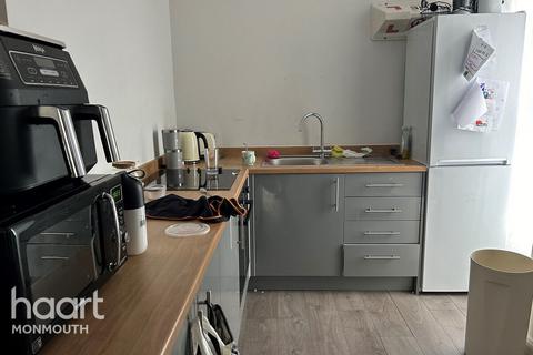 Hocker Hill Street, Chepstow 2 bed apartment for sale
