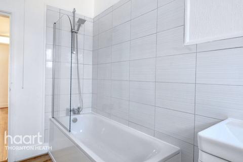 Brigstock Road, Thornton Heath 2 bed apartment for sale